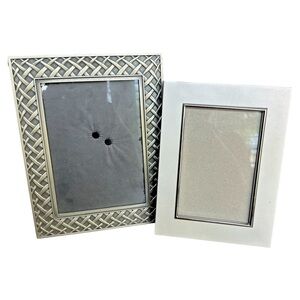 Silver coastal style table top frames set of two 4  x 6 & 5 x 7